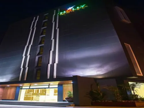 Holly Hotel Myanmar Esterni Photos