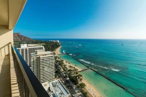 Aston Waikiki Beach Tower Kamar Photos