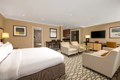Sleepy Hollow Hotel & Conference Center Photos