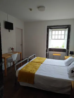 Azores Youth Hostels - Pico Zimmer Photos