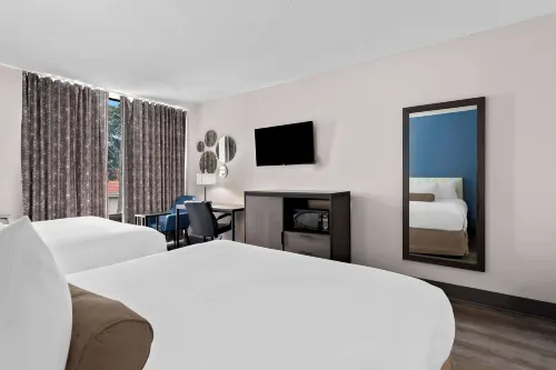SureStay Plus by Best Western Windsor Chambres Photos