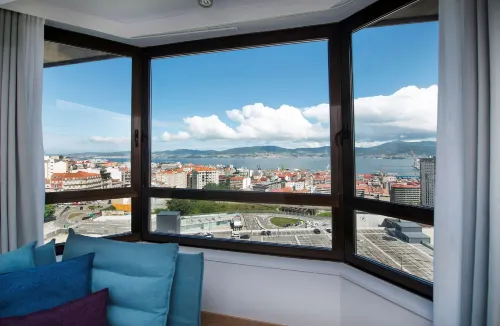 Occidental Vigo À proximité de l'hôtel Photos