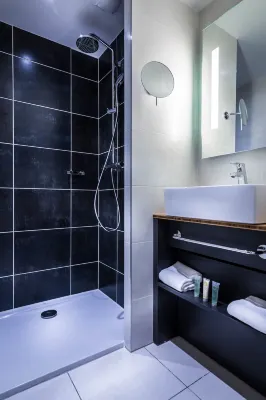 Best Western Plus Suitcase Paris la Defense Rooms Photos