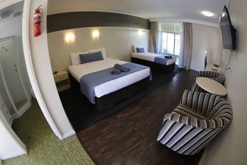 Sleepy Hill Motor Inn Photos