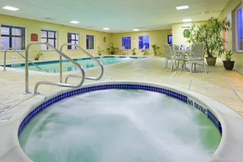 Holiday Inn Express & Suites Chester-Monroe-Goshen Leisure & Recreation Photos