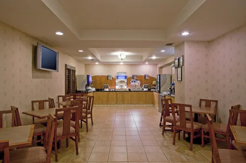 Holiday Inn Express San Bernardino - Colton Restauration Photos