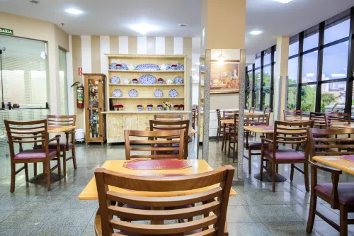 Hotel Dan Inn Sorocaba - by Nacional Inn Spisning Photos