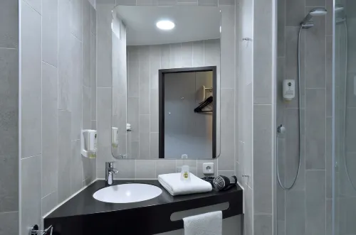 B&B Hotel Villingen-Schwenningen Zimmer Photos
