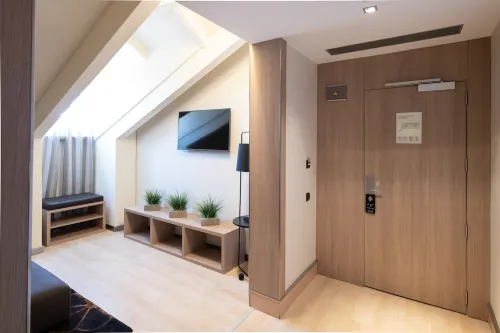 Catalonia Plaza Mayor Rooms Photos