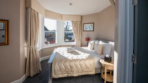 Thames Riviera Hotel, Sure Hotel Collection by Best Western Rooms Photos
