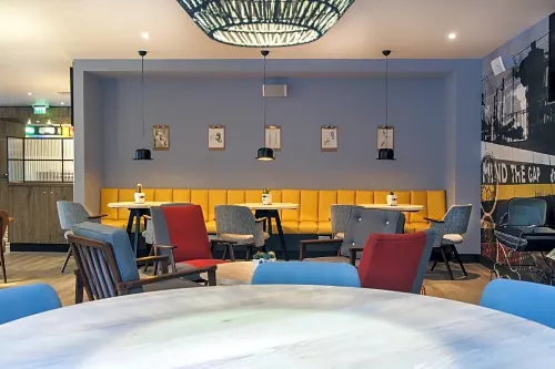 The Corner, London City Dining Photos