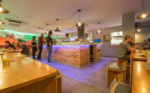 Yeah Barcelona Hostel Restauration Photos