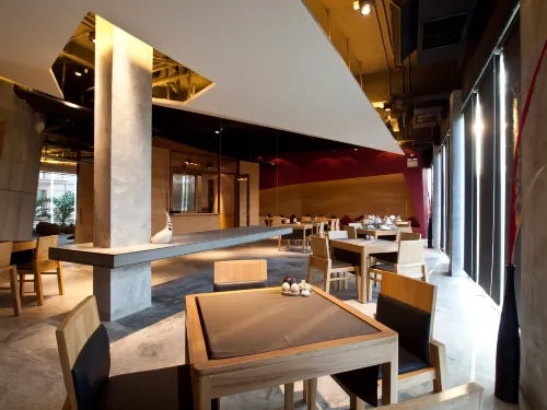 The Now Hotel Restauration Photos
