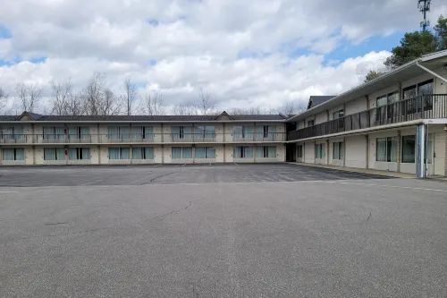 Days Inn by Wyndham Charleston WV Extérieur Photos