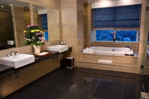CLARO HOTEL MAKASSAR Kamar Photos