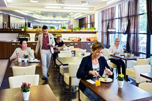 Iris Hotel Eden - Czech Leading Hotels Ristorazione Photos