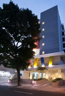 Amaris Hotel Sriwedari Solo Esterni Photos