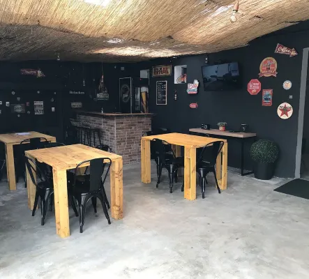 Visto Hostel Makanan Photos