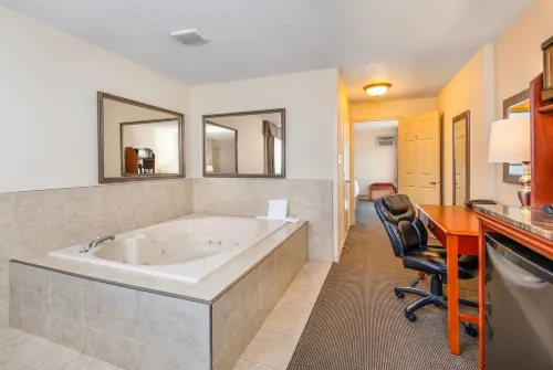 Travelodge by Wyndham Gananoque Номера Photos