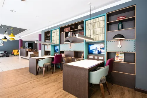 Premier Inn Berlin City Centre Öffentliche Flächen Photos