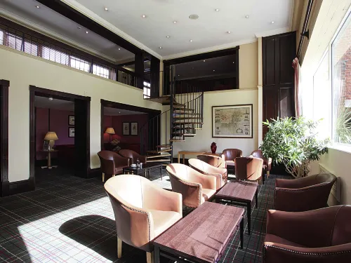 Winchester Wessex Hotel by Sunday Espaces publics Photos