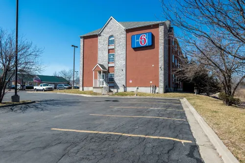 Motel 6 Olathe, KS Exteriör Photos