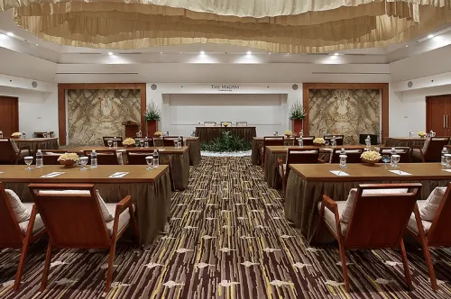 The Magani Hotel and Spa Fasilitas Bisnis Photos