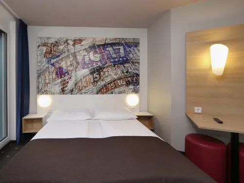 B&B Hotel Berlin-Alexanderplatz Photos