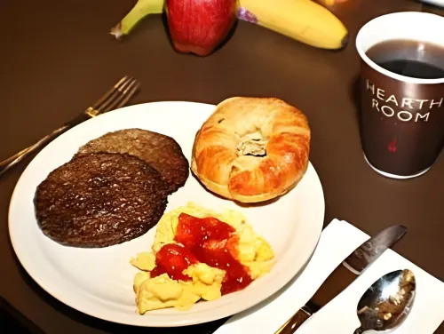 Residence Inn Seattle Bellevue Dining Photos