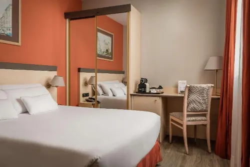 Petit Palace Trencadis Rooms Photos
