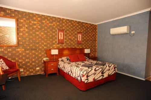 Horsham Mid City Court Motel Photos