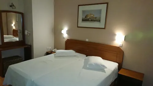 Economy Hotel Photos