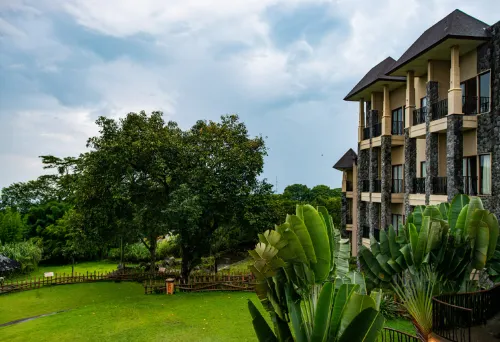 Baobab Safari Resort Eksterior Photos