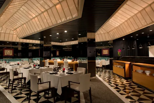Millennium Hilton New York One UN Plaza Dining Photos