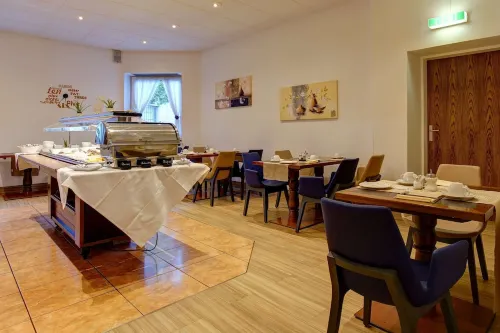 Sure Hotel by Best Western Ambassador Düsseldorf Restauration Photos