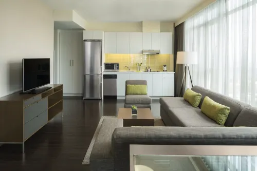 Element Vancouver Metrotown Rooms Photos