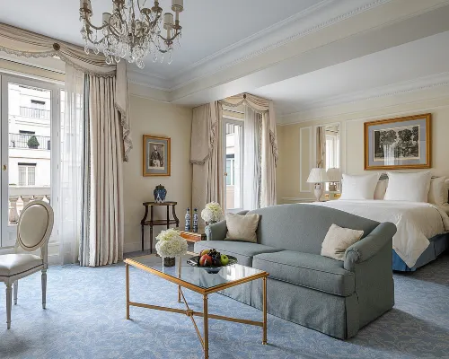 Four Seasons Hotel George V Paris Photos