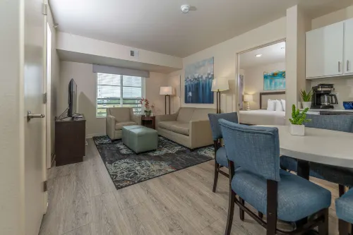 Soka Suites Dallas - Las Colinas Photos