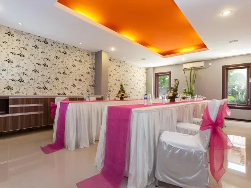 Mahatma Residence Fasilitas Bisnis Photos