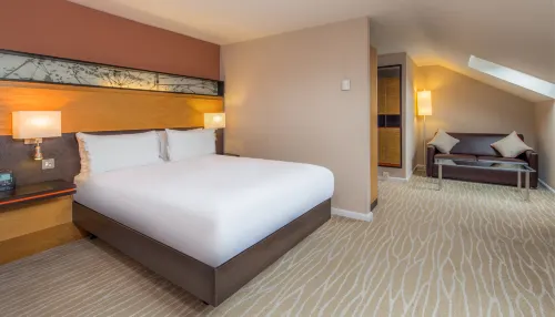 Hilton East Midlands Airport Rooms Photos