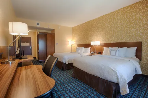 Fairfield Inn & Suites Clearwater Beach Rooms Photos
