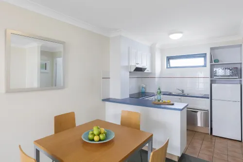 Oaks Gold Coast Calypso Plaza Suites Photos