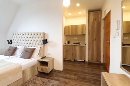 All Seasons Residence Camere Photos