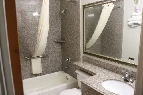Super 8 by Wyndham San Antonio/I-35 North Camere Photos