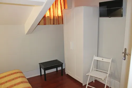 Lunar Guest House Rooms Photos