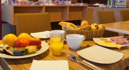 Ibis Budget Chilly-Mazarin les Champarts Dining Photos
