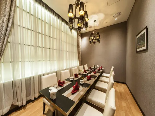 The Riverside Hotel Dining Photos