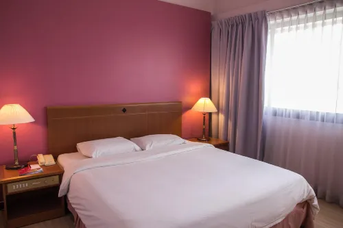Premier Hotel Kamar Photos