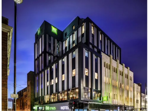 Spark by Hilton London Romford Exterior Photos