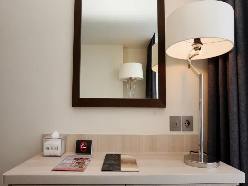 Louis Kienne Hotel Pandanaran Camere Photos